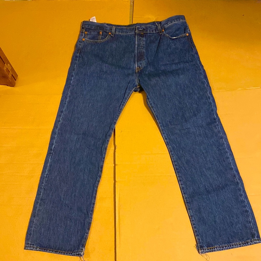 Levi’s 501 42x32 jeans